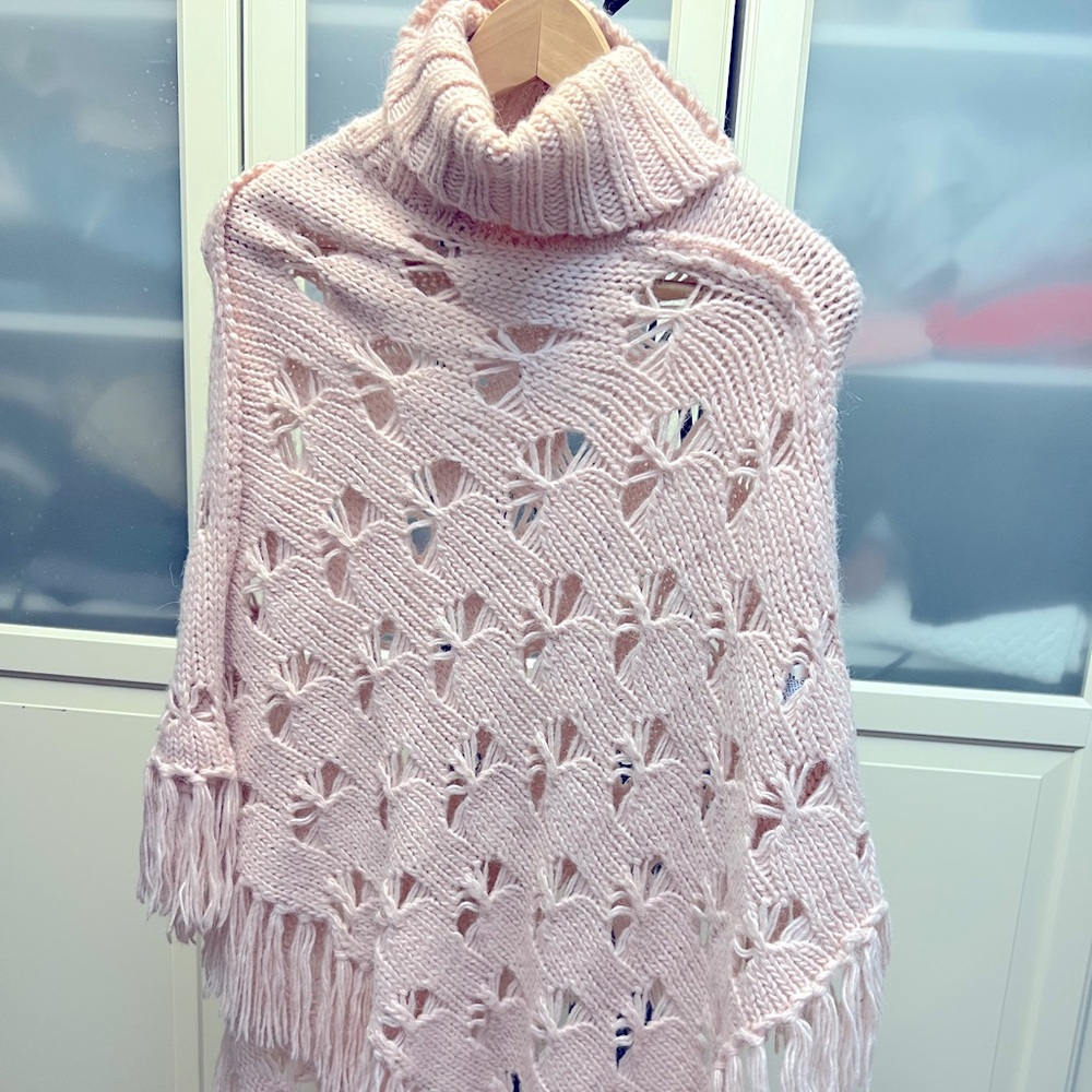 Sweet Sweater Shawl / Poncho